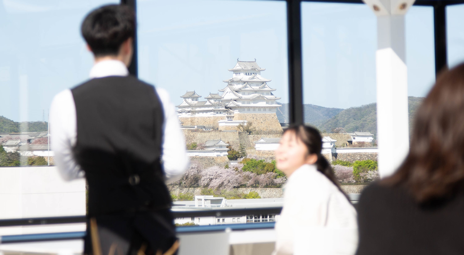 国宝姫路城天守閣を望む ルーフトップテラス